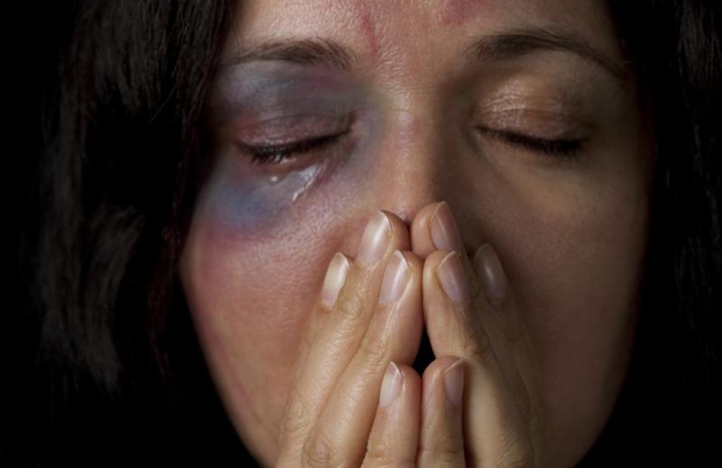 صوت| ريما نزال لنساء إف إم: ارتفاع معدلات العنف بنسبة 30% خلال جائحة كورونا